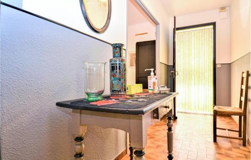 Nice Home In Saint-denis With Wifi And 1 Bedrooms