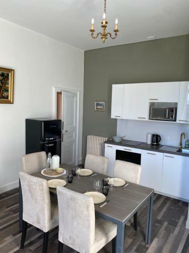 Apartamento Ch�teau de St-fulgent, G�te La Tour