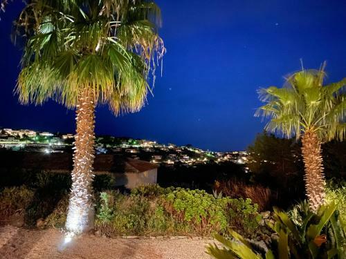 Behagliches Reihenendhaus Mit Sch�ner Terrasse