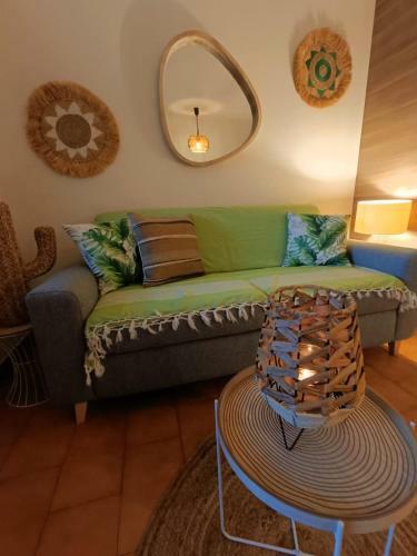 Apartamento Studio Bord de Mer, Terrasse Vue Mer, Piscine