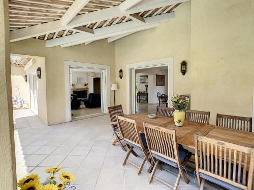 Villa Rental With Swimming Pool In Sainte-maxime