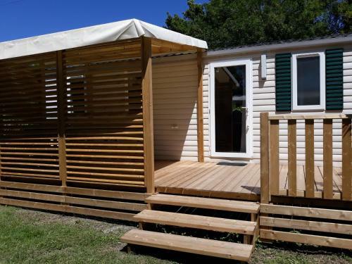 Camping Les Catalpas ***