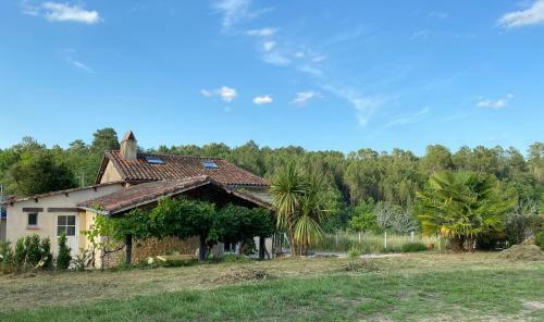 Maison En Pierre � La Campagne En P�rigord Dordogne