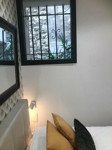 Hostal Chambre Via Natina