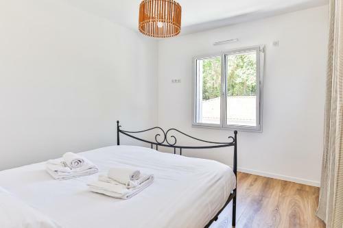 Jolie Maison Neuve Avec Jacuzzi