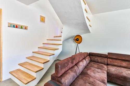 Jolie Maison Neuve Avec Jacuzzi