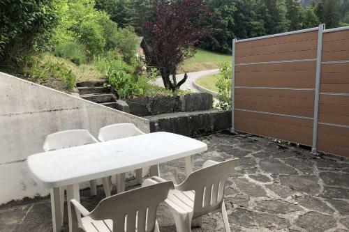 Wooden House With Garden And Terace !