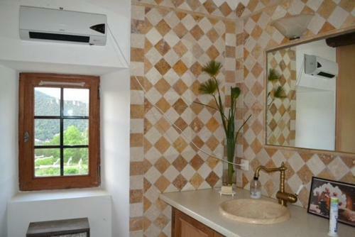 Bed & Breakfast L Ayrolle Basse