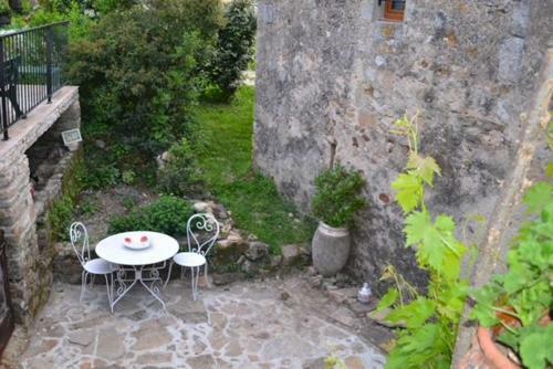 Bed & Breakfast L Ayrolle Basse