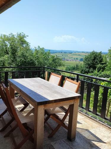 Le G�te De La Colline