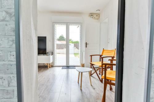 Jolie Maison � Saint Jean de Monts Avec Piscine