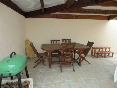 Grande Terrasse 800m Plage Demoiselles
