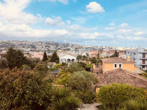 Apartamento Superbe T2 Traversant *parking & Piscine*