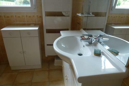 Holiday Home Maizeray � Saint Martin Du Tartre