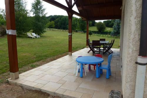 Holiday Home Maizeray � Saint Martin Du Tartre