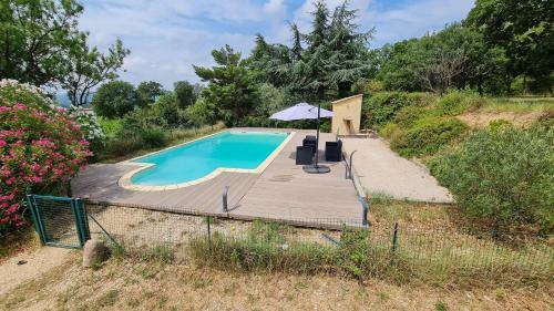 Les 2 Mazets Proven�aux