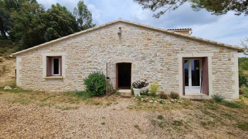 Les 2 Mazets Proven�aux