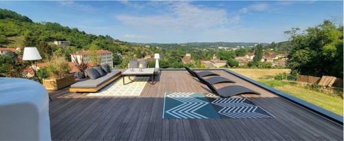 Villa Avec Piscine Et Vue Admirable Sur La Nature