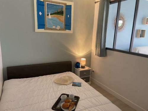 Apartamento Studio Saint-rapha�l, 1 Bedroom, 4 Persons - Fr-1-226a-128