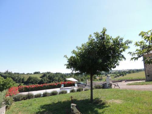 Gite Lavergne, Piscine Privee Et Vue Exceptionnelle
