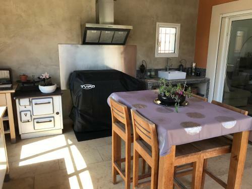 Villa Maison Proven�ale Avec Piscine Et Jardin Privatifs