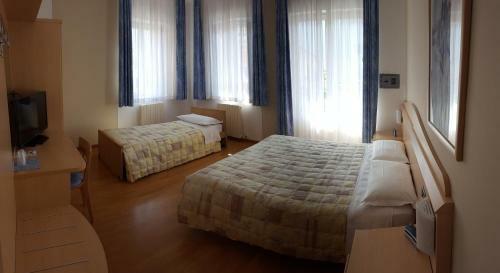 Hostal Piccolo Fiore