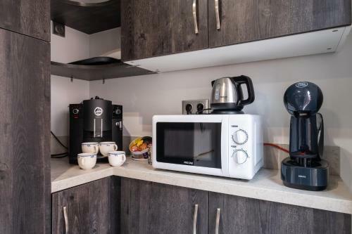 Apartamento Le Champs Elysees, Appart 2 Chambres, Parking