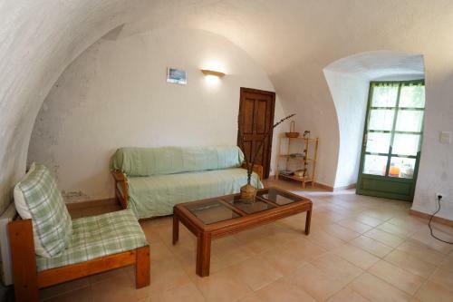 Typical House In The Mountains, 10mn From The Sea