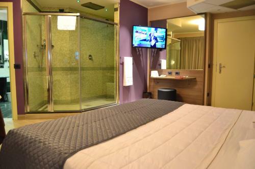 Hotel Motel 2