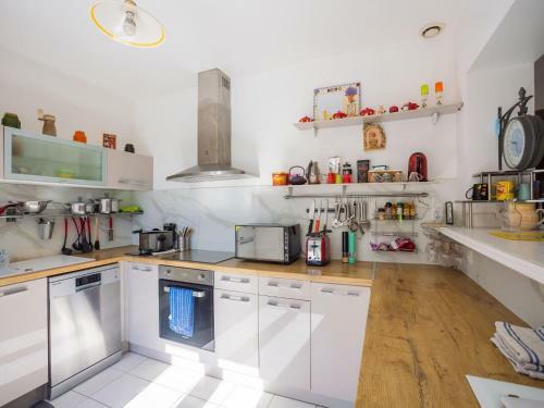 Beautiful Villa With Swimming Pool In Vidauban