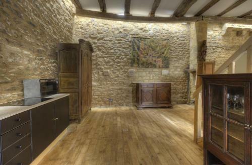 Maison Senechal, Instant Medieval