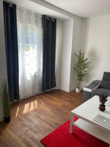 Belle Maison Priv�e Avec Vue Sur La Seine