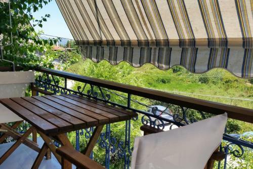 Hotel Nefeli Studios Nydri Main Road