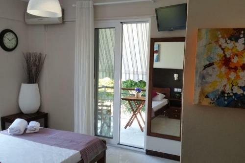 Hotel Nefeli Studios Nydri Main Road