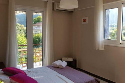 Hotel Nefeli Studios Nydri Main Road