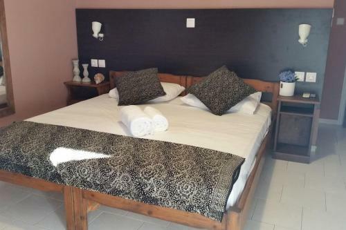 Hotel Nefeli Studios Nydri Main Road