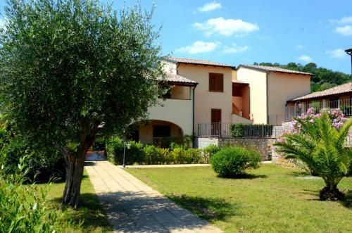 Aparthotel Le Corti Di Montepitti
