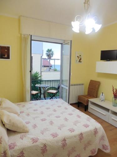 Beach Apartment Raffaello