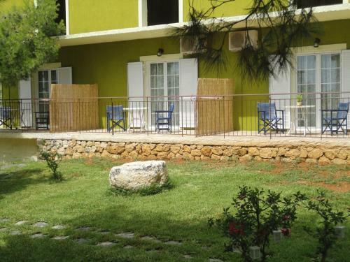 Yialos Apartments