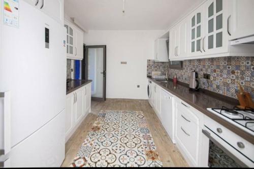 2 Br House With Spacious Garden And Private Pool In Bodrum