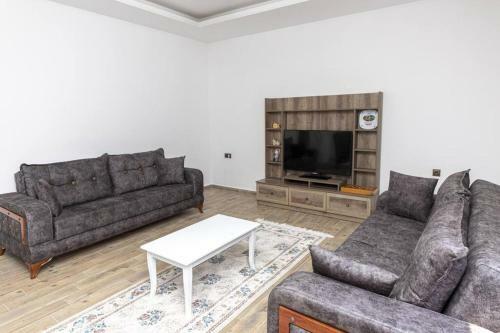 2 Br House With Spacious Garden And Private Pool In Bodrum