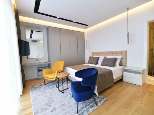 Apartments In Villa Ziza, Rooftop Swimming Pool