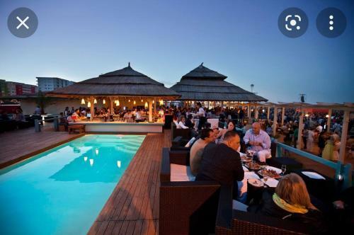 Happy Apartments Deluxe Summerland Mamaia -