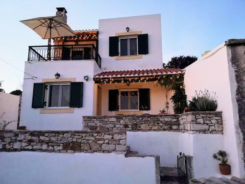 Katouni Bridge Villa