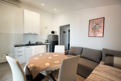 Apartments Barka