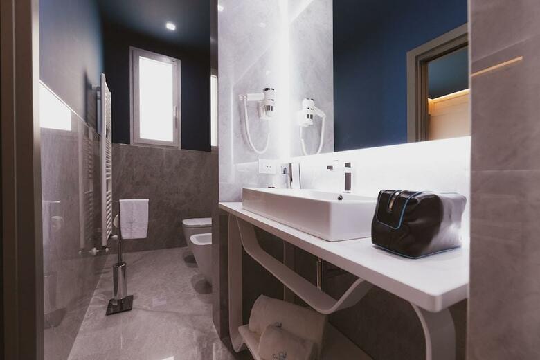 Callistos Hotel