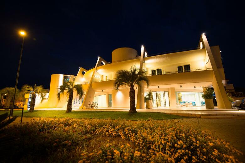 Callistos Hotel