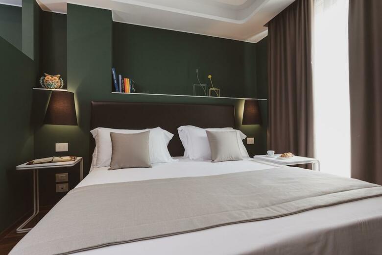 Callistos Hotel