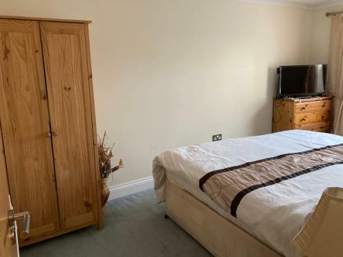 Broxbourne Two-bedroom Apartment Close To Amenities