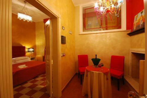 Hostal Mal� Suites